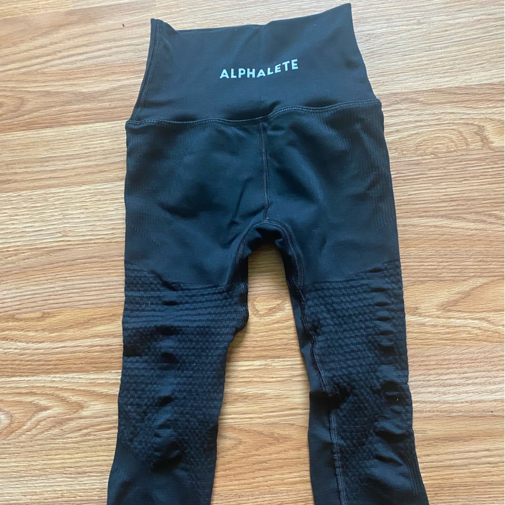 Alphalete halo leggings